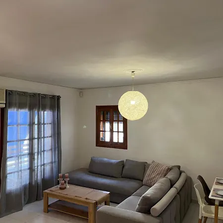 Johannes House アファンドウ